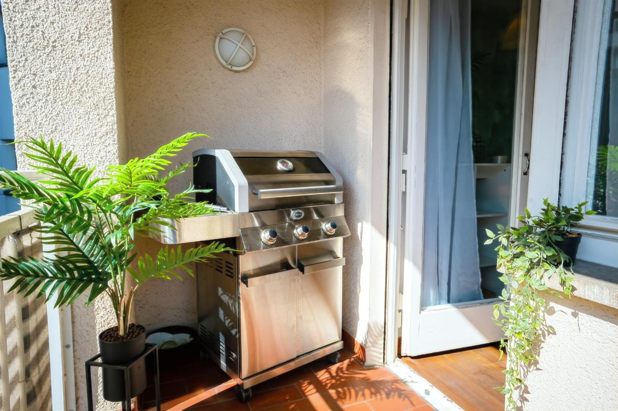 The Big Muenster Fuer Bis Zu 12, Whirlpool, Sauna, Zentral, Tischfussball, Balkon, Gasgrill อูล์ม ภายนอก รูปภาพ